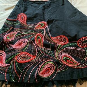 Ladies skirt